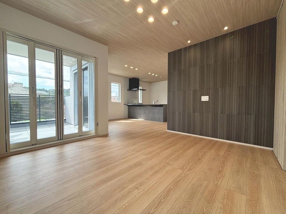 【Luxsis】　～与那原町板良敷１期～　新築分譲住宅全４棟