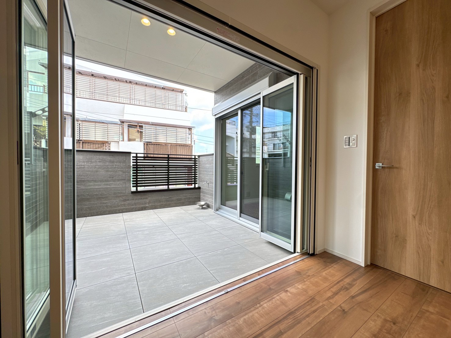 【Luxsis】　～宜野湾市伊佐１期～　新築分譲住宅全３棟
