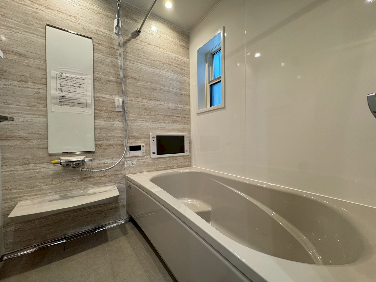 【Luxsis】　～那覇市仲井真１期～　新築分譲住宅全２棟