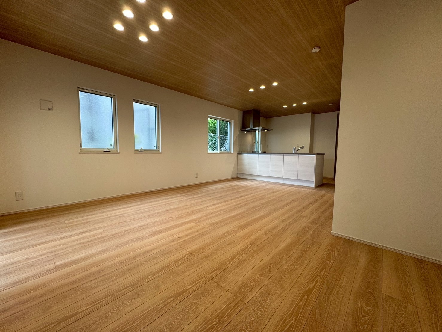 【Luxsis】　～豊見城市真玉橋１期～　新築分譲住宅全２棟