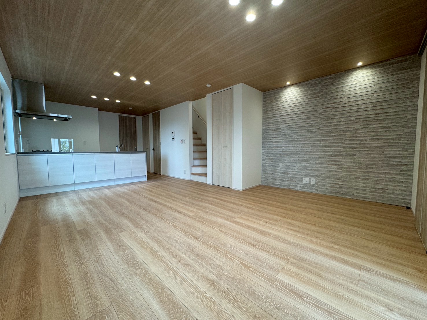 【Luxsis】　～那覇市仲井真１期～　新築分譲住宅全２棟