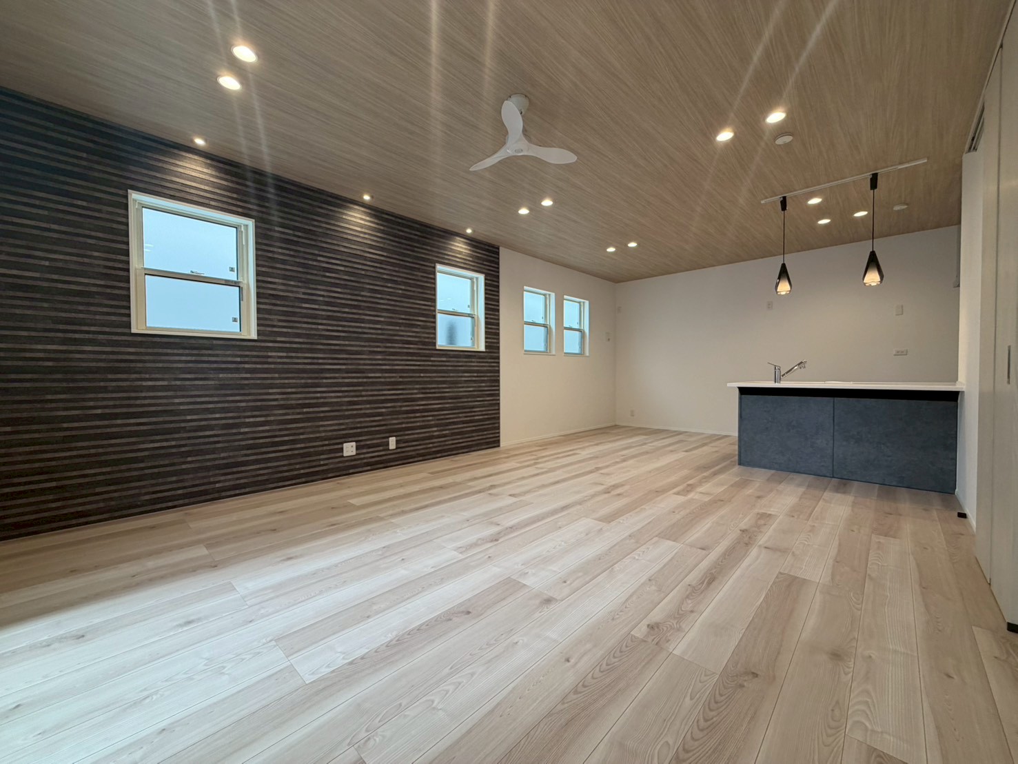 【Luxsis】　～宜野湾市伊佐１期～　新築分譲住宅全３棟